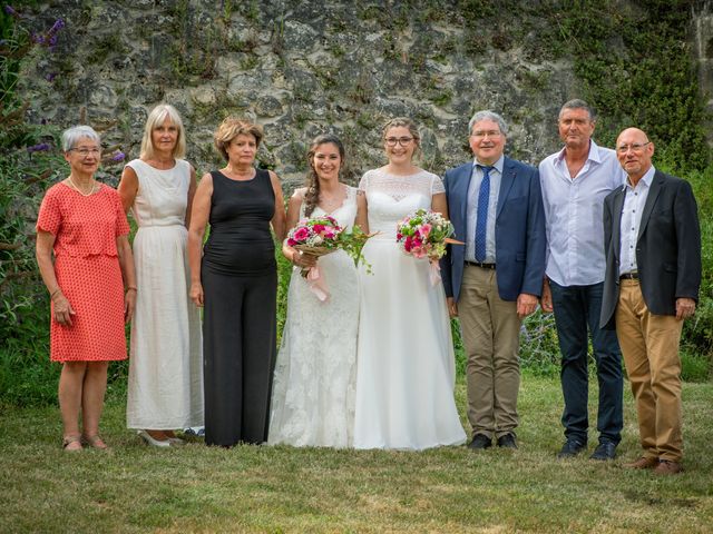 Le mariage de Mélanie et Audrey à Vayres, Gironde 64