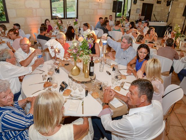 Le mariage de Mélanie et Audrey à Vayres, Gironde 137