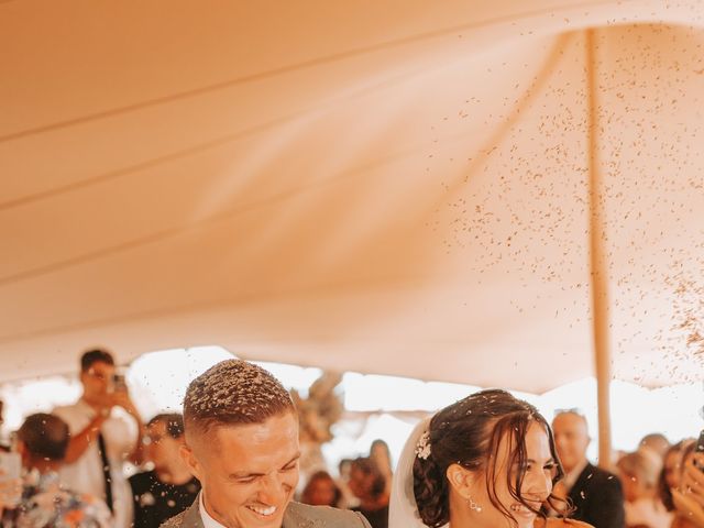 Le mariage de Jérémie  et Esther  à Grignan, Drôme 9