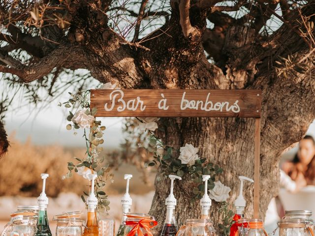 Le mariage de Jérémie  et Esther  à Grignan, Drôme 10