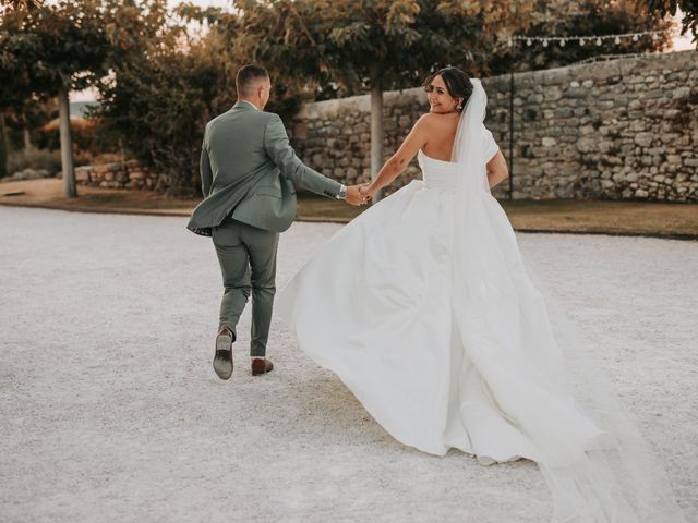 Le mariage de Jérémie  et Esther  à Grignan, Drôme 13