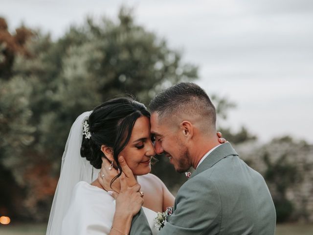 Le mariage de Jérémie  et Esther  à Grignan, Drôme 14