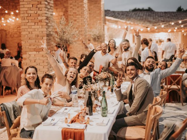 Le mariage de Jérémie  et Esther  à Grignan, Drôme 17