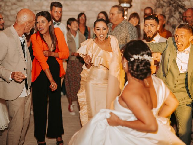 Le mariage de Jérémie  et Esther  à Grignan, Drôme 24