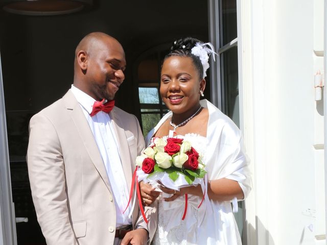 Le mariage de Anselme et Célia à Saint-Germain-lès-Corbeil, Essonne 53