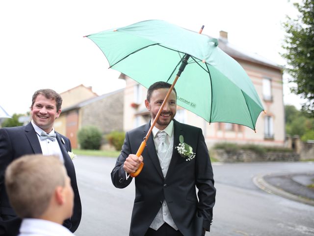 Le mariage de Arnaud et Ambre à Brieulles-sur-Bar, Ardennes 2