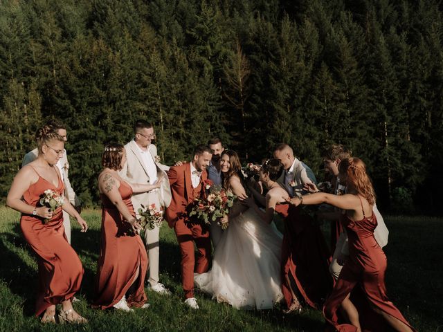 Le mariage de Maxime et Jade à Chauffailles, Saône et Loire 219