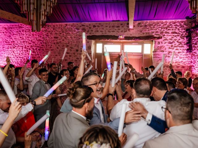 Le mariage de Jérémy et Jennifer à Bellegarde-en-Forez, Loire 31