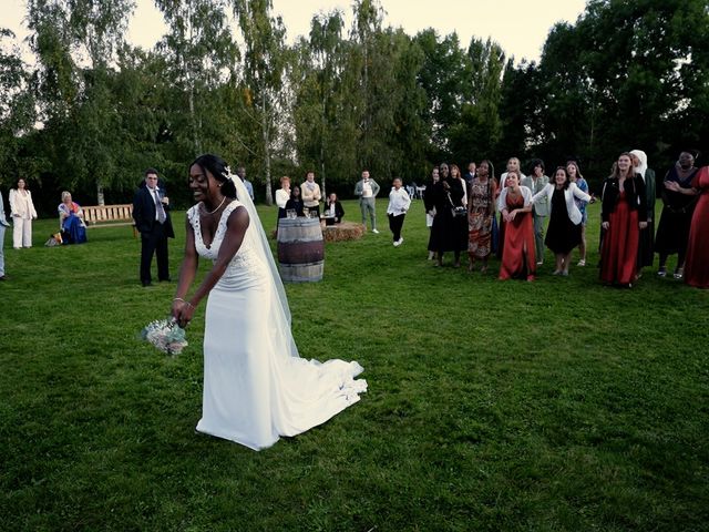 Le mariage de Claudia et Kévin à Freneuse, Yvelines 61