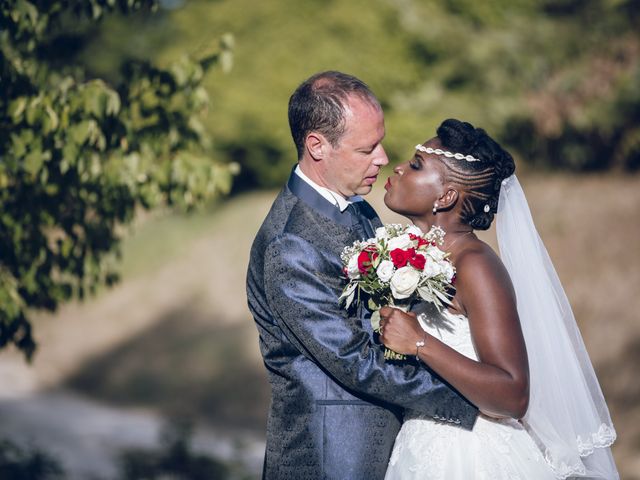 Le mariage de Xavier et Rita à Villeneuve-Tolosane, Haute-Garonne 63