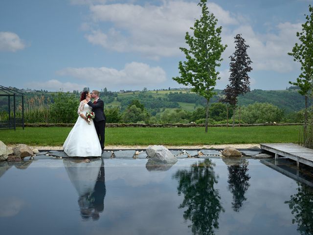 Le mariage de Jean-Baptiste et Kanellina à Saint-Romain-d&apos;Ay, Ardèche 1