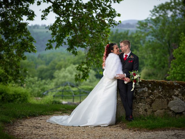 Le mariage de Jean-Baptiste et Kanellina à Saint-Romain-d&apos;Ay, Ardèche 2