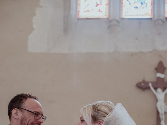 Le mariage de Kenny et Gwladys à Saint-Laurent-de-la-Prée, Charente Maritime 9