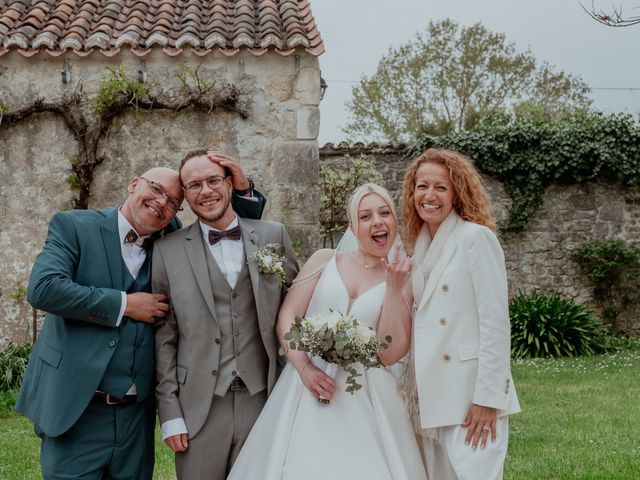 Le mariage de Kenny et Gwladys à Saint-Laurent-de-la-Prée, Charente Maritime 22