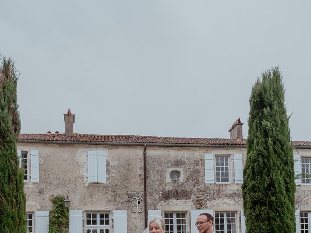 Le mariage de Kenny et Gwladys à Saint-Laurent-de-la-Prée, Charente Maritime 28