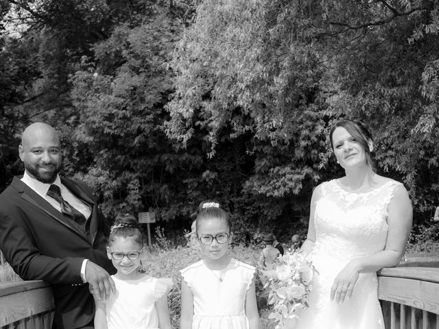 Le mariage de Yohann et Séverine à Saint-Quentin-Fallavier, Isère 11