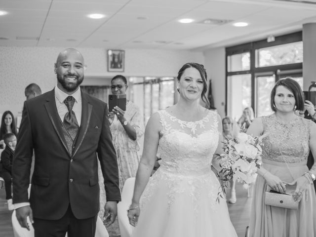 Le mariage de Yohann et Séverine à Saint-Quentin-Fallavier, Isère 25
