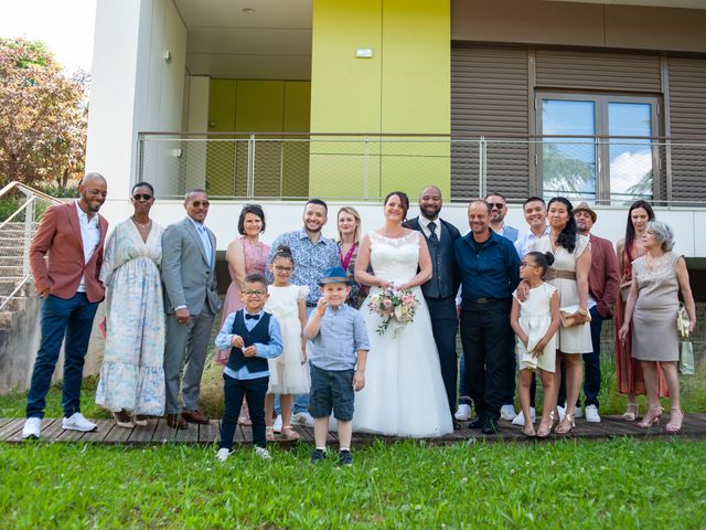 Le mariage de Yohann et Séverine à Saint-Quentin-Fallavier, Isère 28