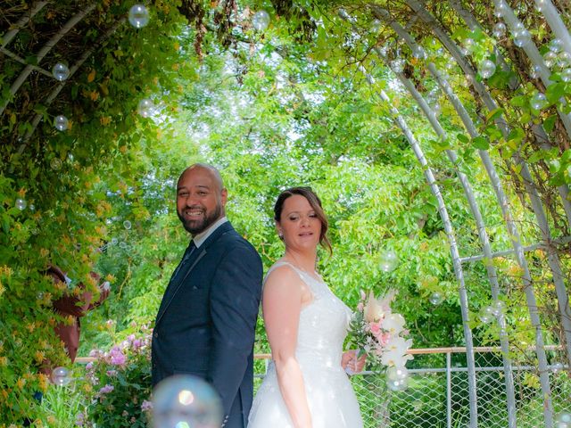 Le mariage de Yohann et Séverine à Saint-Quentin-Fallavier, Isère 31