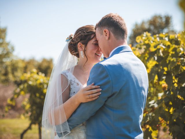 Le mariage de Aymeric et Laurine à Saint-Jean-d'Angély, Charente Maritime 15