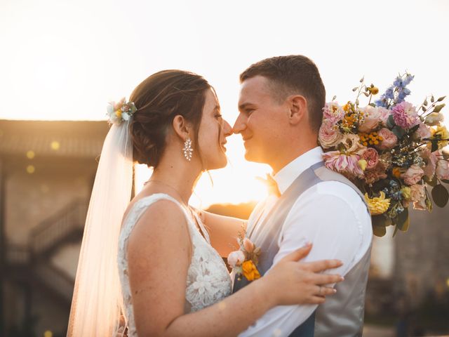 Le mariage de Aymeric et Laurine à Saint-Jean-d'Angély, Charente Maritime 47