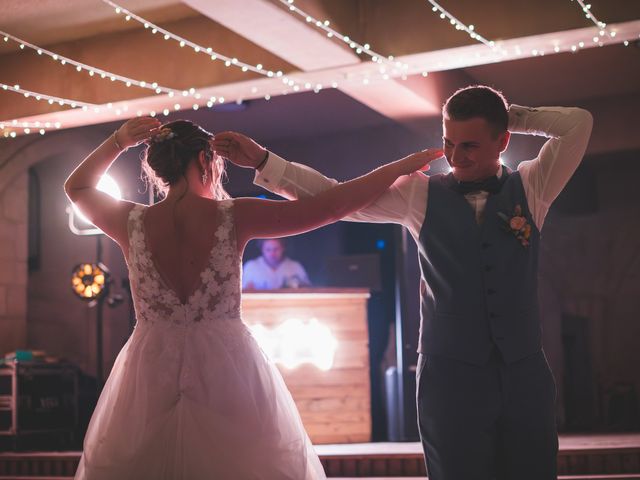 Le mariage de Aymeric et Laurine à Saint-Jean-d'Angély, Charente Maritime 64