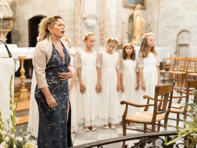 Le mariage de Romain et Alissa à Villeneuve-les-Avignon, Gard 19