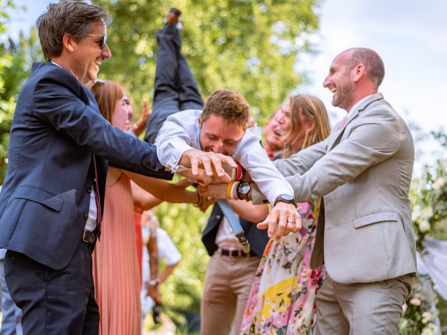 Le mariage de Damien et Bérengère à Saint-Alban-de-Montbel, Savoie 32