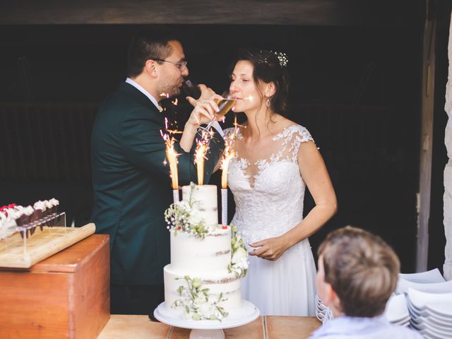 Le mariage de Guillaume et Clémentine à Orgon, Bouches-du-Rhône 22