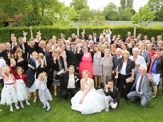 Le mariage de Julie et Vincent à Cormontreuil, Marne 7