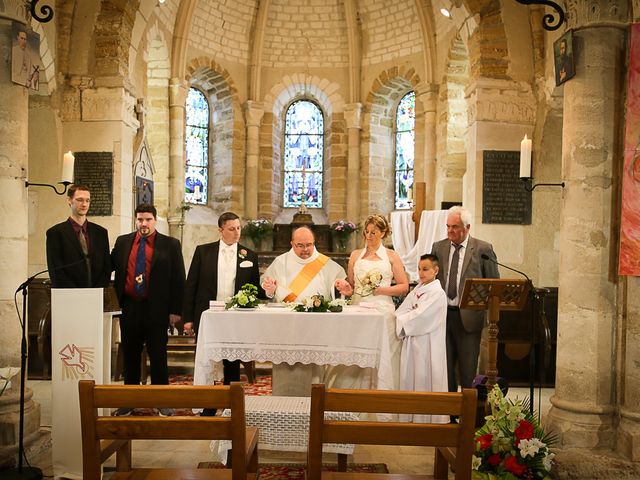 Le mariage de Julie et Vincent à Cormontreuil, Marne 21