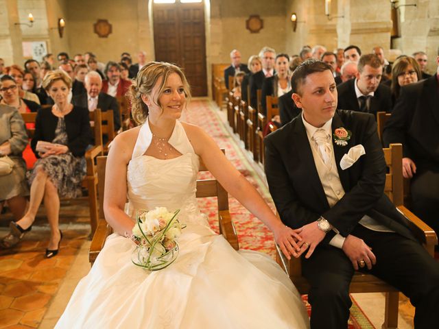 Le mariage de Julie et Vincent à Cormontreuil, Marne 25