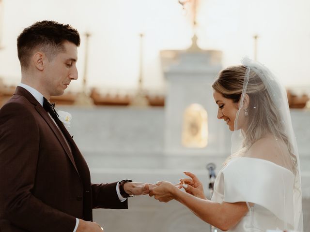 Le mariage de Adrien et Marie à Beauregard-Baret, Drôme 61