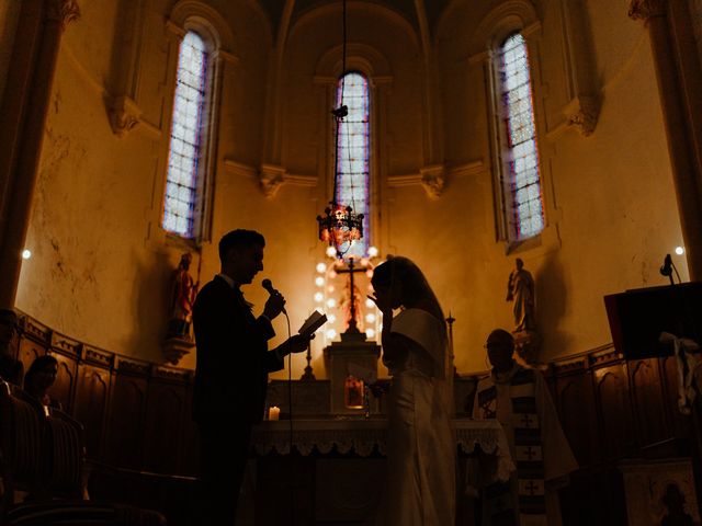 Le mariage de Adrien et Marie à Beauregard-Baret, Drôme 63