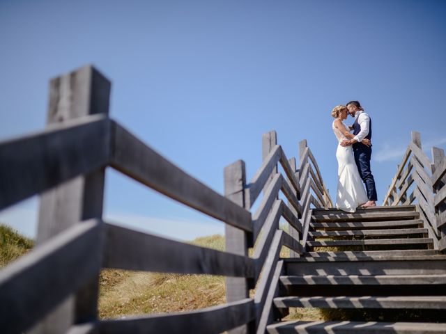 Le mariage de Christophe et Cindy à Le Maisnil, Nord 61