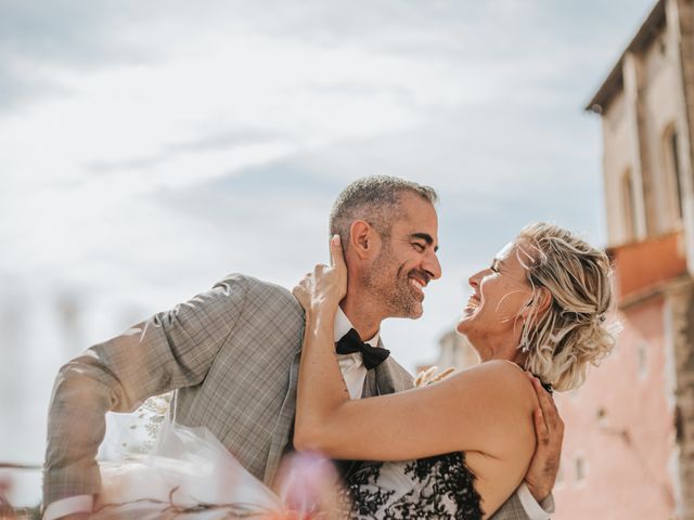 Le mariage de Julien et Claire à Martigues, Bouches-du-Rhône 27