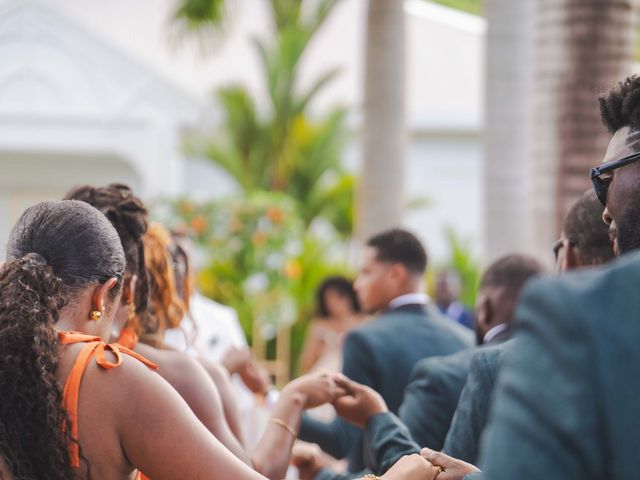 Le mariage de Mickaël et Coralie à Le Robert, Martinique 11