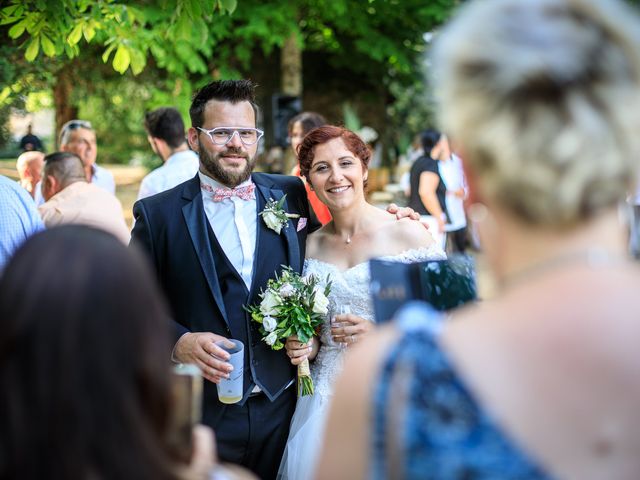 Le mariage de Bastien et Charlène à Villié-Morgon, Rhône 32