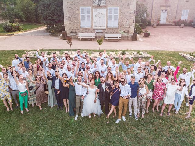 Le mariage de Bastien et Charlène à Villié-Morgon, Rhône 36