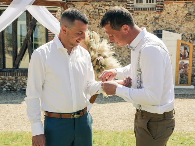 Le mariage de Loïc et Amélie à Bellême, Orne 3