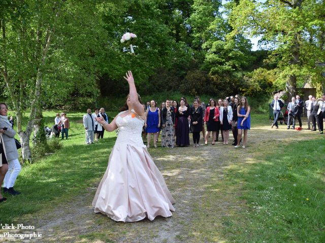 Le mariage de Romain et Coralie à Créhen, Côtes d&apos;Armor 43