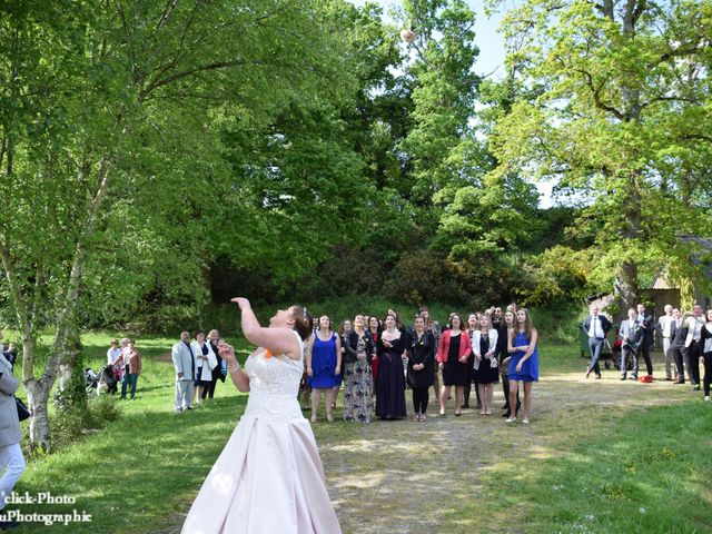 Le mariage de Romain et Coralie à Créhen, Côtes d&apos;Armor 44