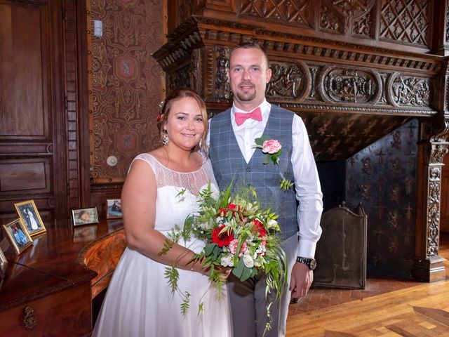 Le mariage de Pascal et Sandrine à Lapalisse, Allier 8