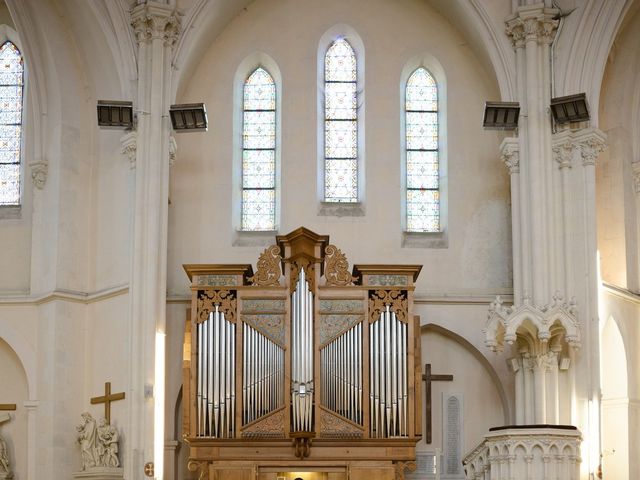 Le mariage de Traoré et Camille à Châteaubourg, Ardèche 7