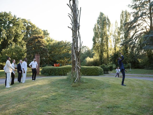 Le mariage de Traoré et Camille à Châteaubourg, Ardèche 20