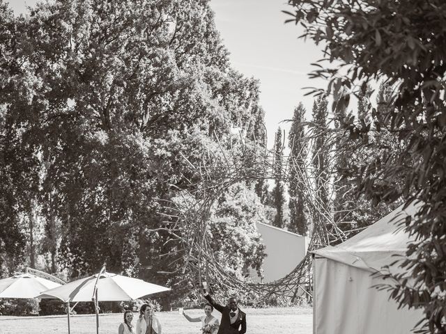 Le mariage de Traoré et Camille à Châteaubourg, Ardèche 21