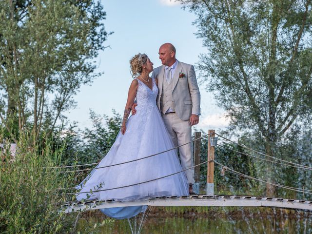 Le mariage de Ludovic et Maryline à Chevagnes, Allier 17