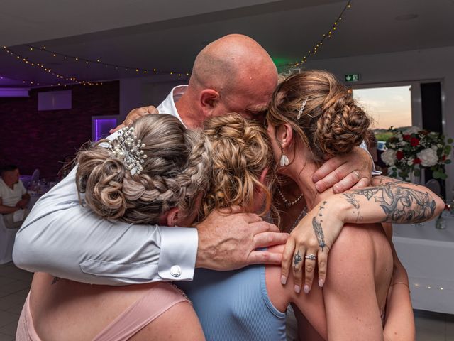 Le mariage de Ludovic et Maryline à Chevagnes, Allier 24