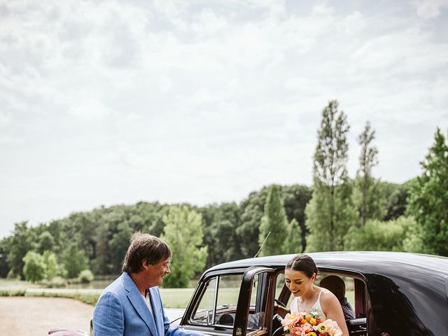 Le mariage de Alexandre et Johanne à Montrieux-en-Sologne, Loir-et-Cher 35