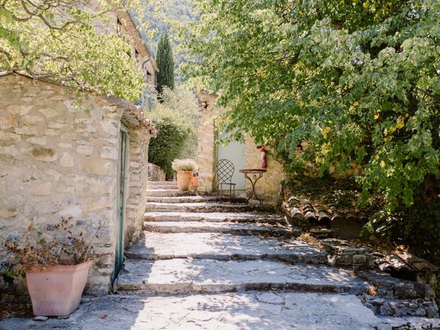 Le mariage de Hippolyte et Zoé à Nyons, Drôme 1